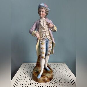 Pastel Porcelain Figurine - Lavender and Blue Home Accent.
Rococo style